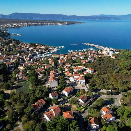 Adorable Holiday Apartment Malinska Εξωτερικό φωτογραφία